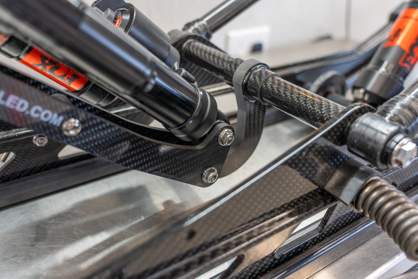 SL5 Full Carbon Rear Suspension